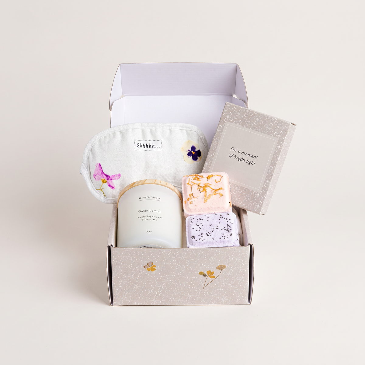Green Lemon Candle & Shower Steamer Set catalog product shot