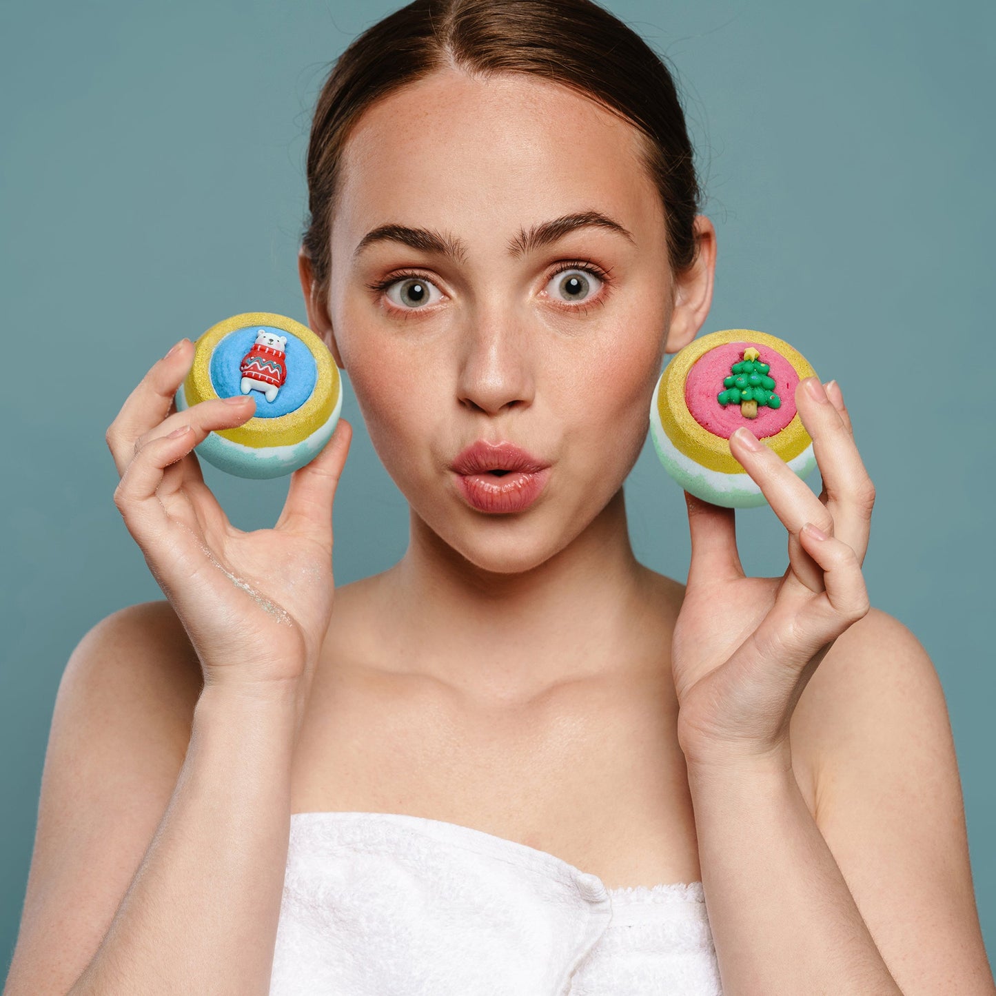 Happy Holidays Aromatherapy Bath Bombs-2