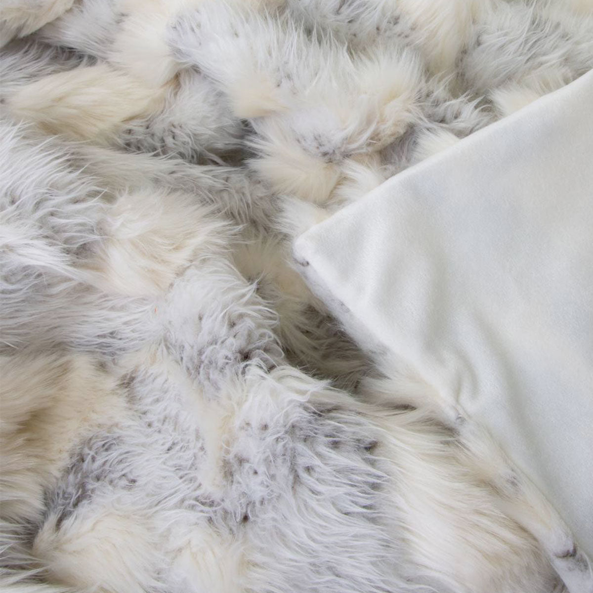 NNEDSZ J Elliot Home Arctic Luxury Faux Fur Throw 130 x 160cm-1